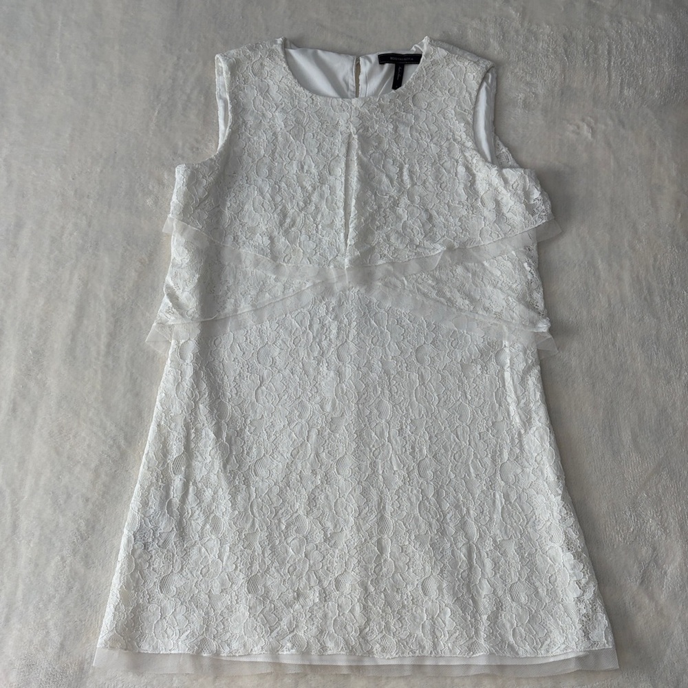 BCBGMaxAzria Women’s Off White Lace Detail Mini Dress, size‎ small